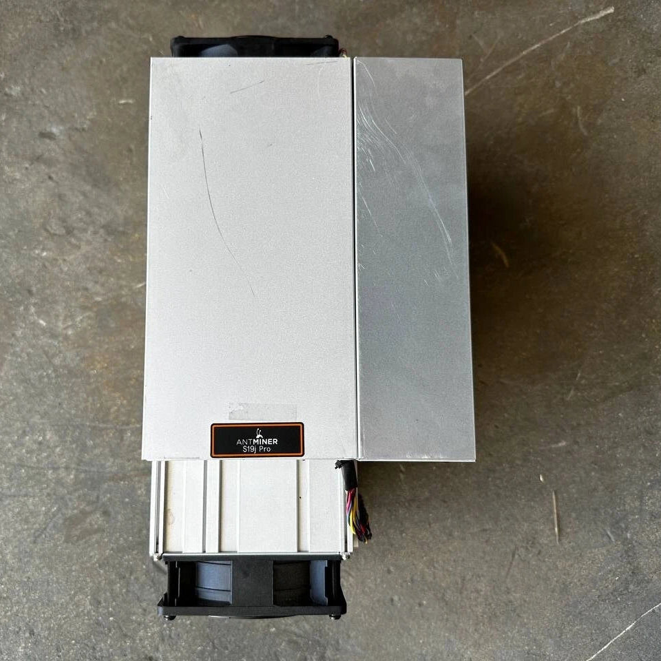 Antminer S19j Pro 104 TH/s – Miner Bitcoin d’occasion testé et 100 % fonctionnel | Minent Europe